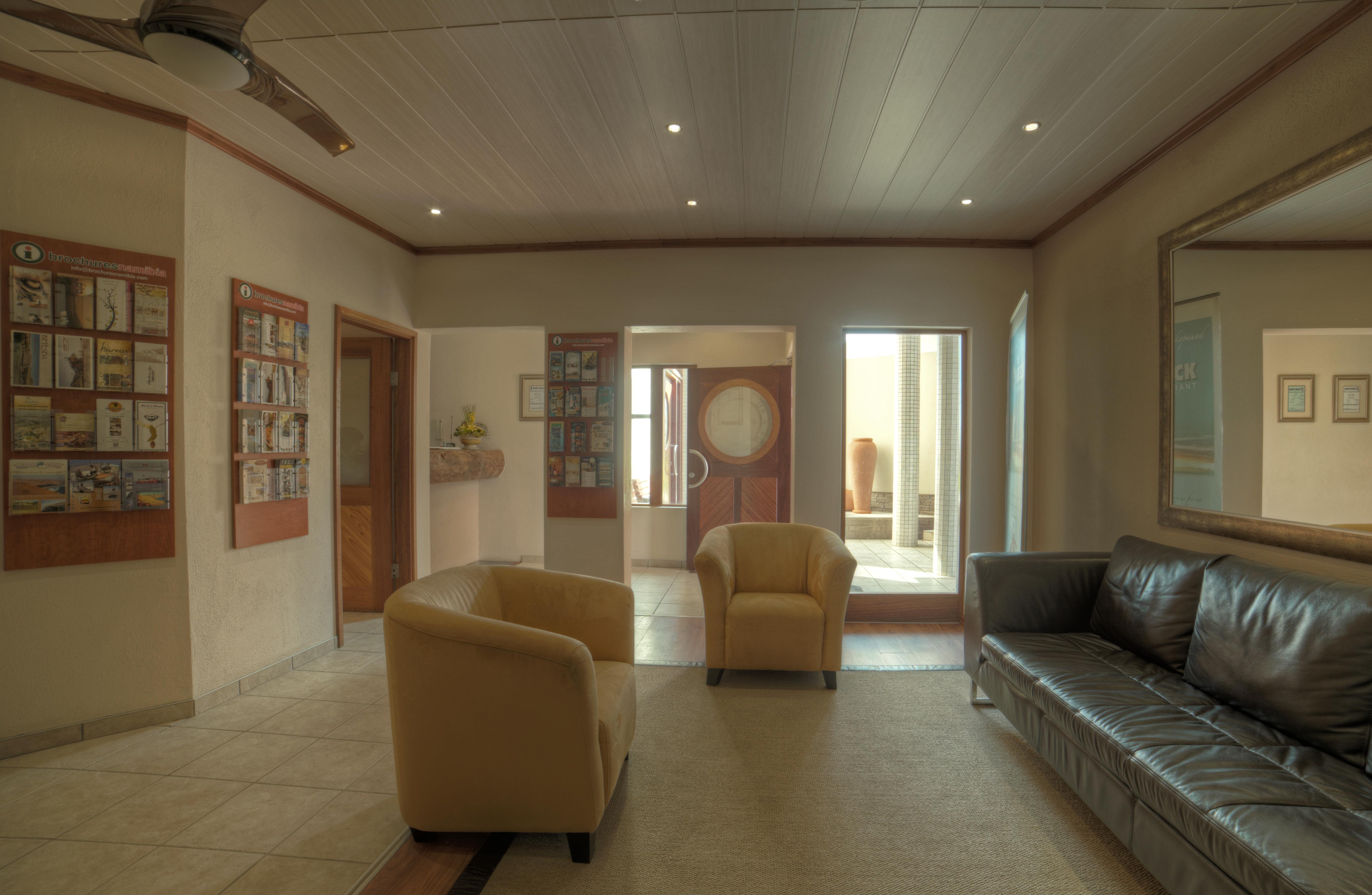Beach Lodge Swakopmund Buitenkant foto